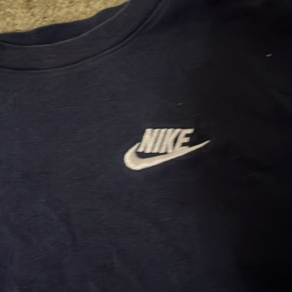 navy nike t shirt - Picture 2 of 3